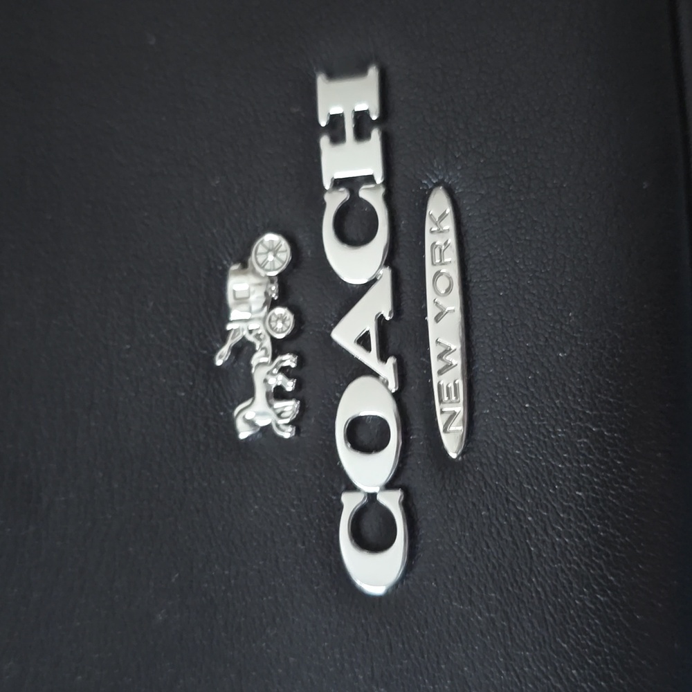 * Like New * Coach belt bag - Picture 9 of 9